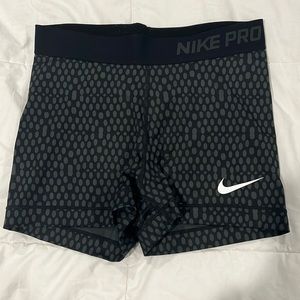 Nike Womens Pro 3” Shorts, black with grey circle design, size small